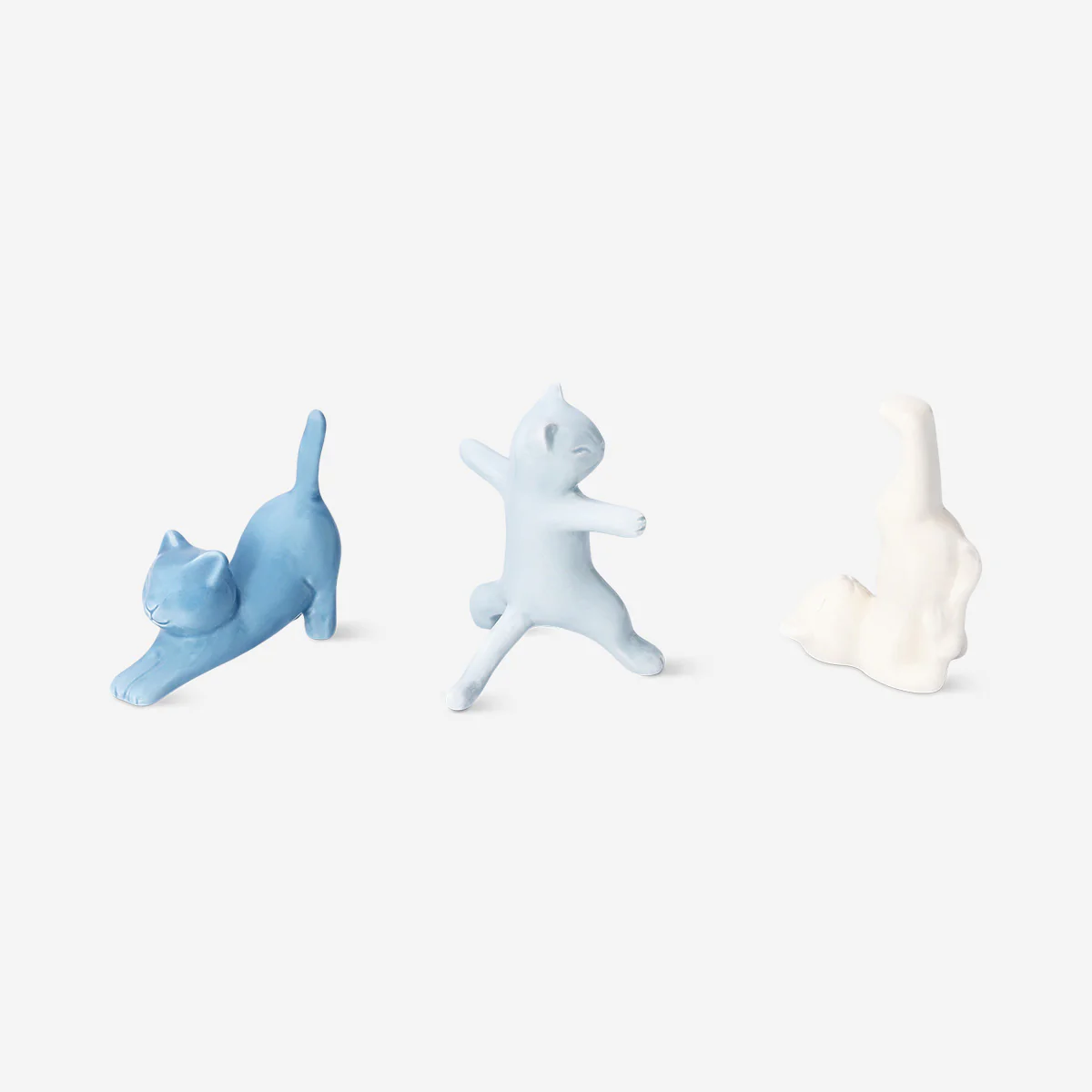 Blue ceramic cat jewellery stands - 3 pcs - Image 2