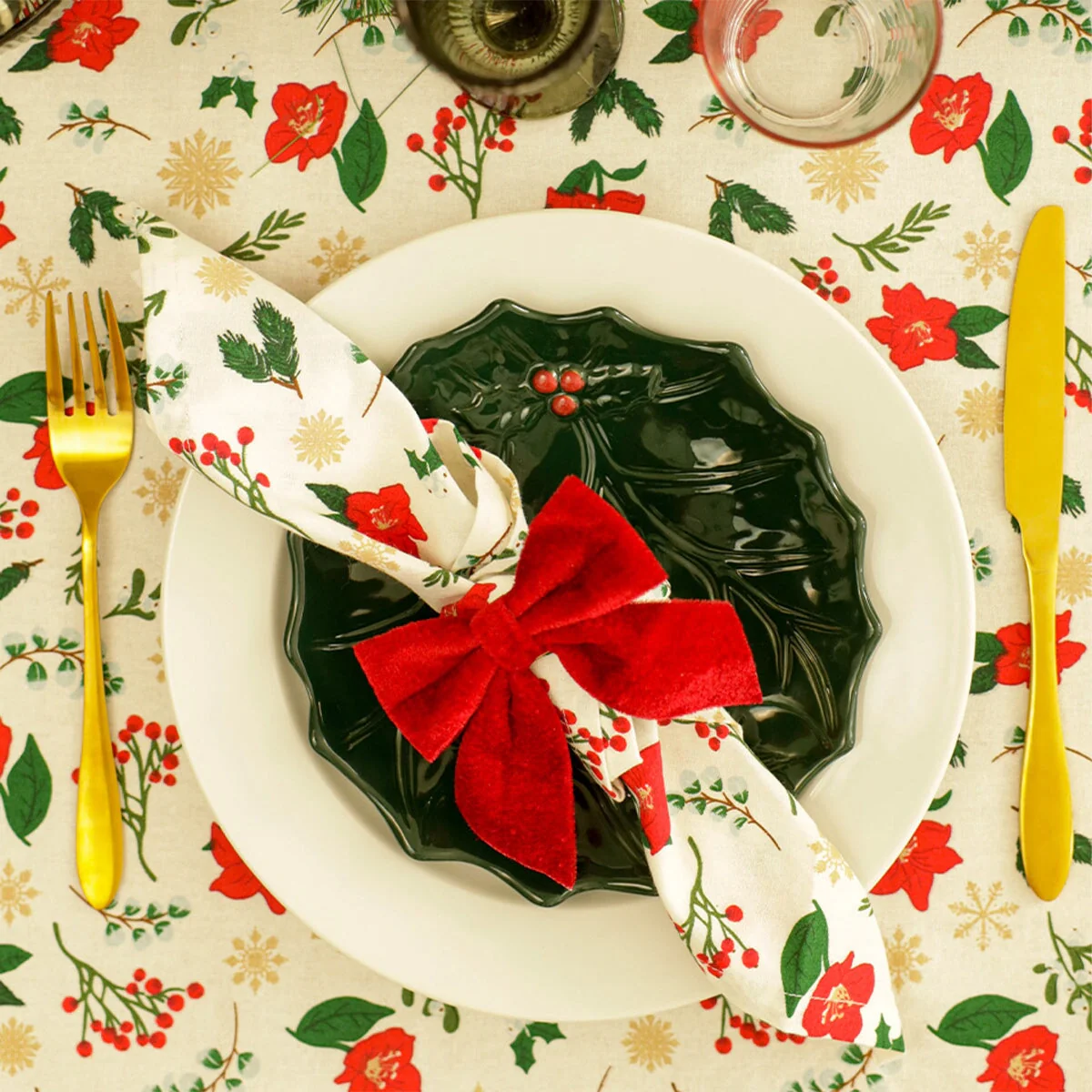 Cotton napkins with Christmas flowers - 2 pcs - Image 3
