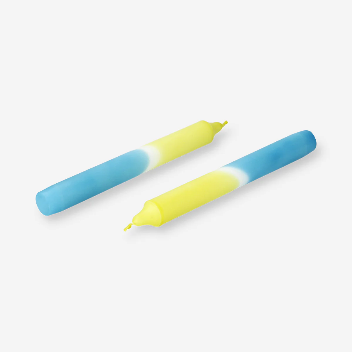 Dip dye dinner candle in blue and yellow - 4 pcs - Image 2