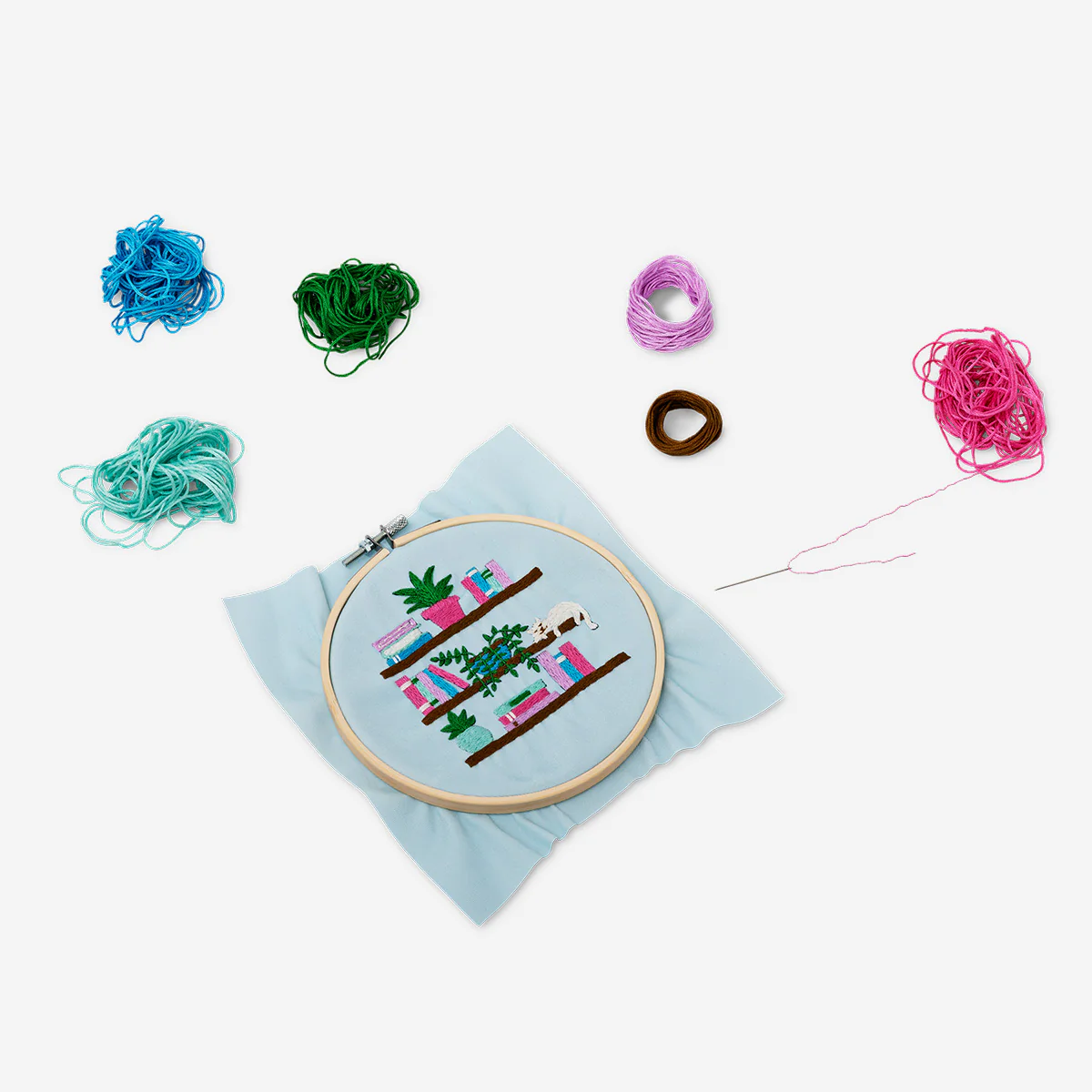 Embroidery kit - Bookshelf motif