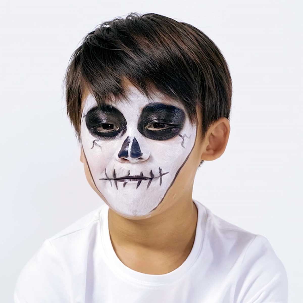 Face paint - Image 3