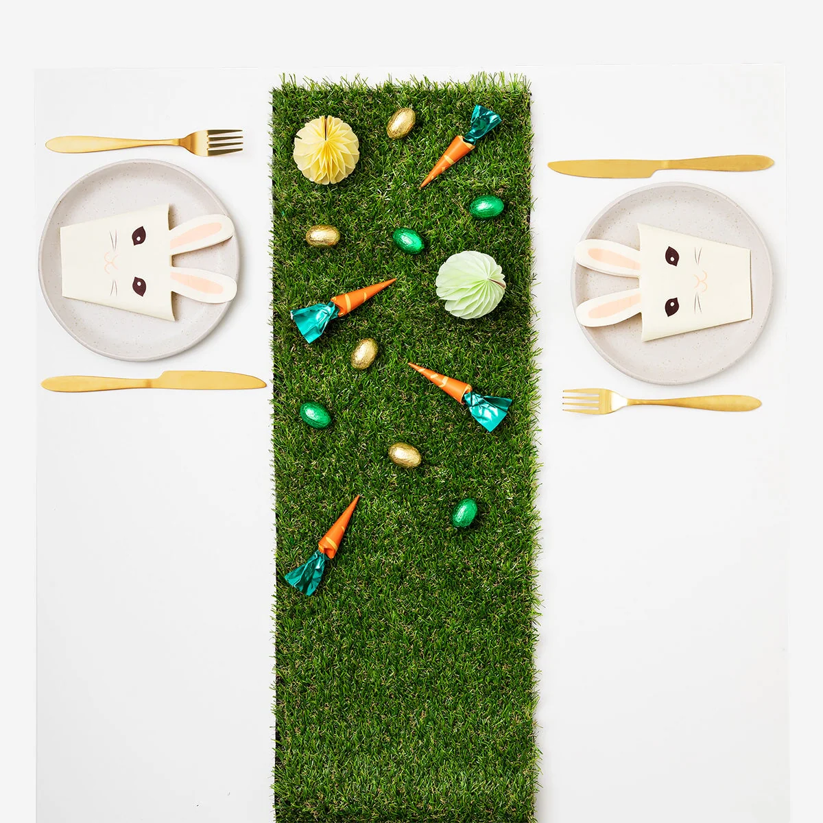 Faux grass table runner - 25x75 cm
