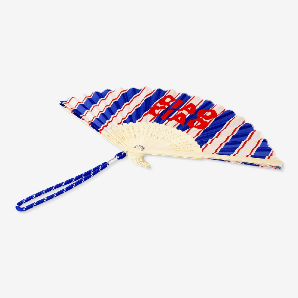 Foldable bamboo fan with a strap - Ciao Ciao print - Image 2