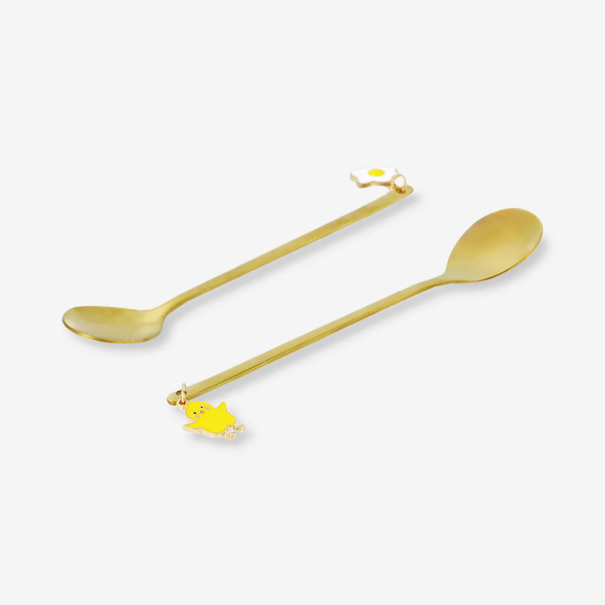 Gold dessert spoons with chick and fried egg charms - 2 pcs - Image 3