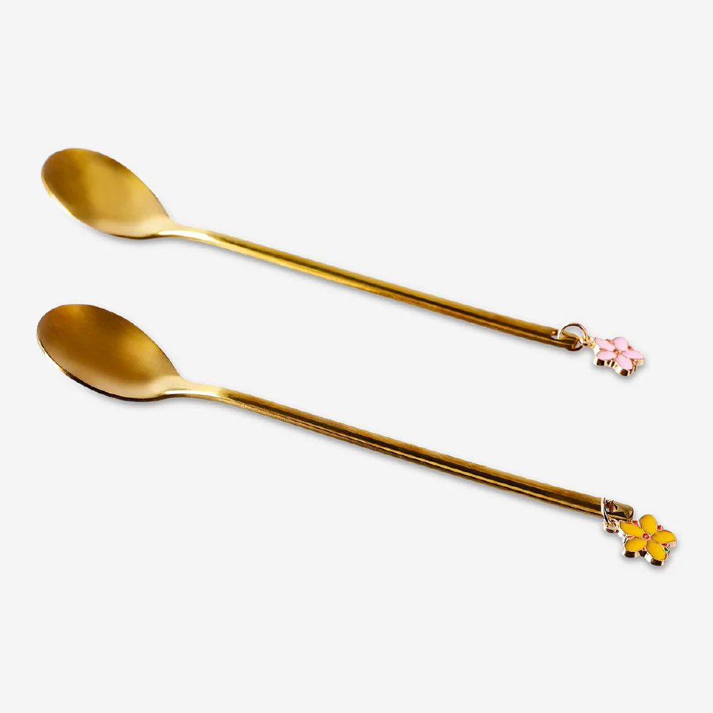 Gold dessert spoons with flower decorations - 2 pcs - Image 4