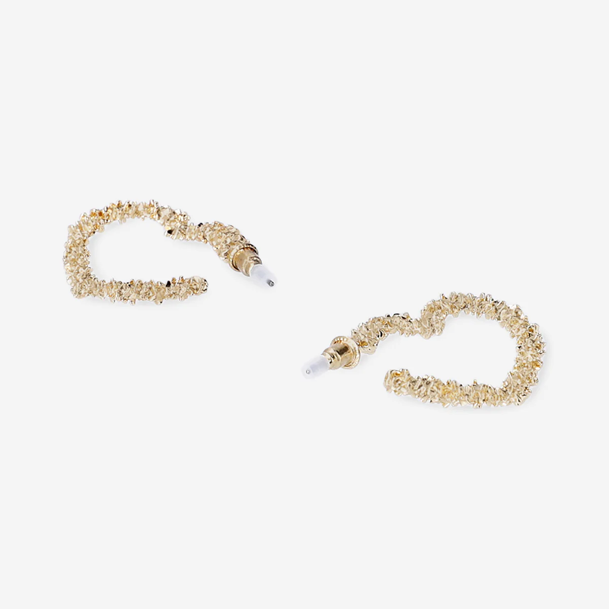 Gold hoop earrings - Big hearts - Image 3
