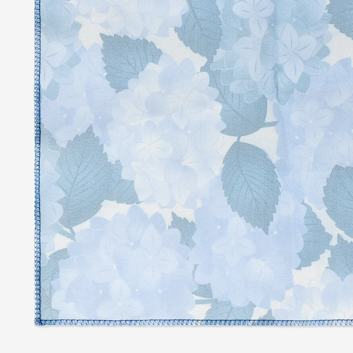 Hydrangea table runner - 30x300 cm - Image 2