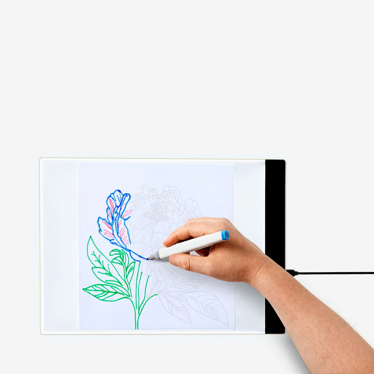 Led tracing pad with multiple light settings