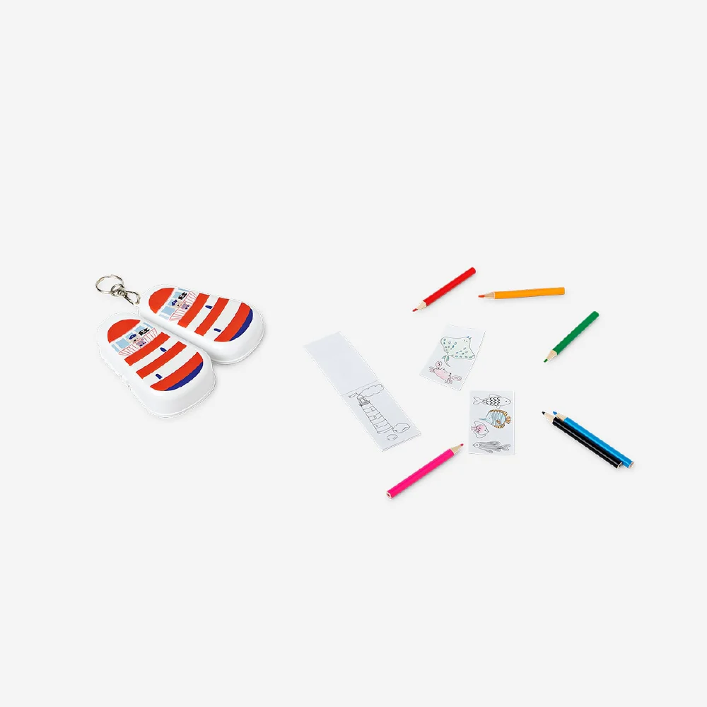 Mini coloured pencils with colouring book - Image 3
