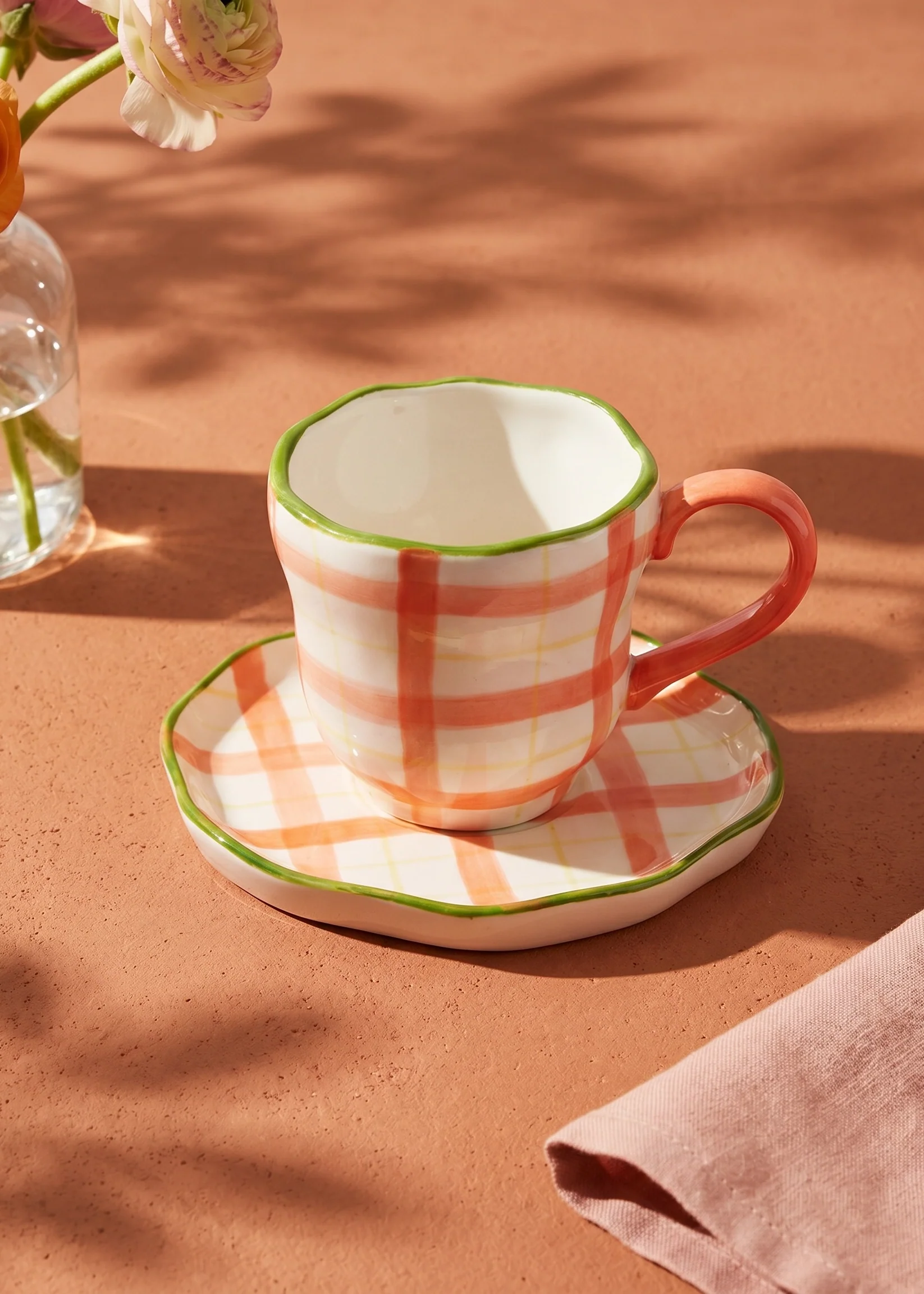 Mug with hand-painted chequered design and saucer - 200 ml