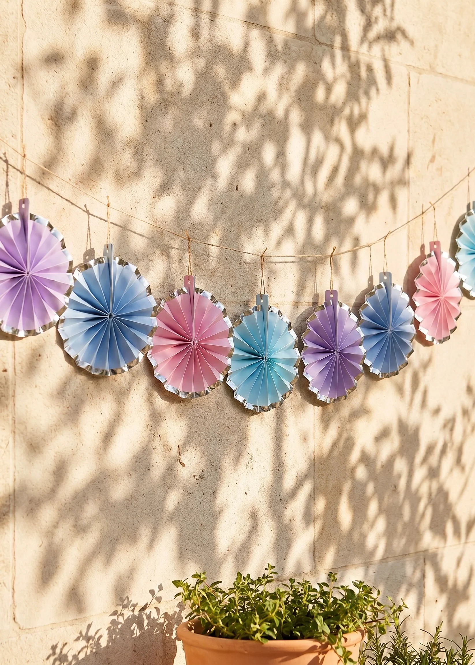 Paper fans garland - 200 cm