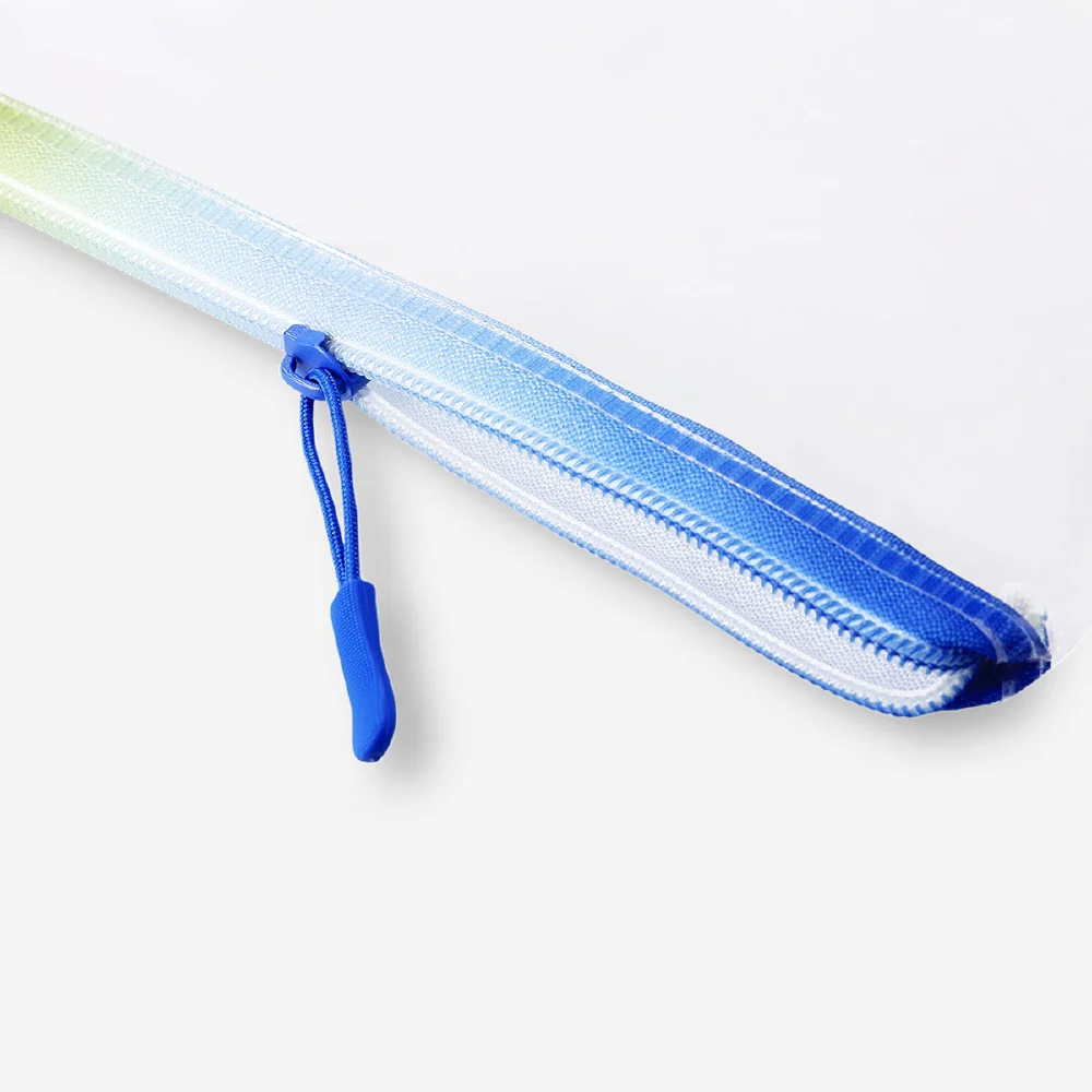 Pencil case with gradient zipper - Image 3