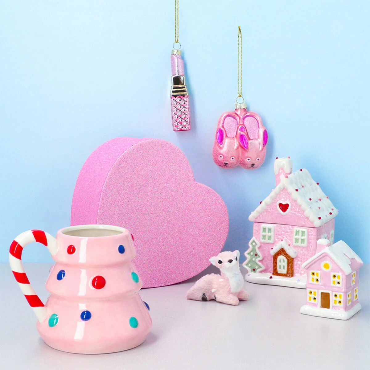 Pink heart shaped glitter gift box - Image 3