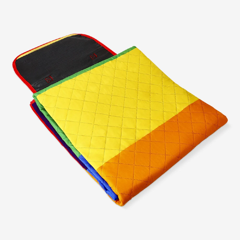 Quilted rainbow picnic blanket with carrying strap - 170x130 cm - Image 2