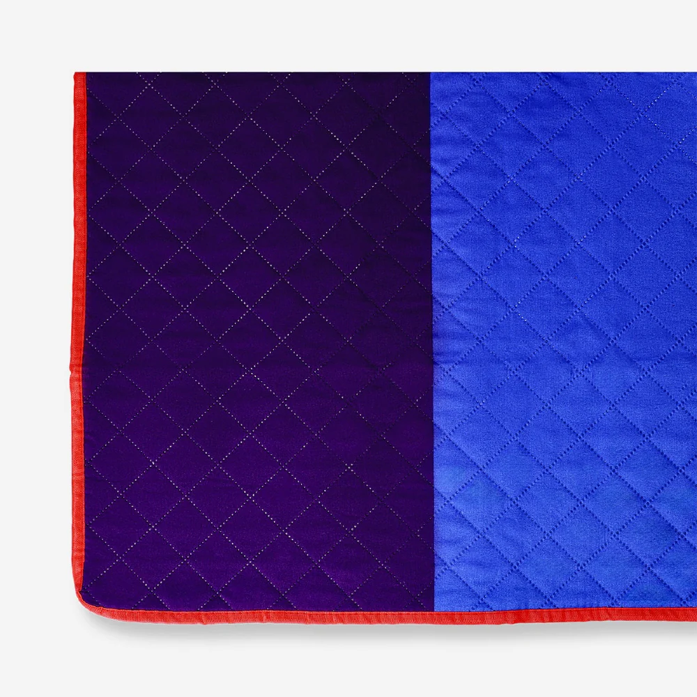 Quilted rainbow picnic blanket with carrying strap - 170x130 cm - Image 3