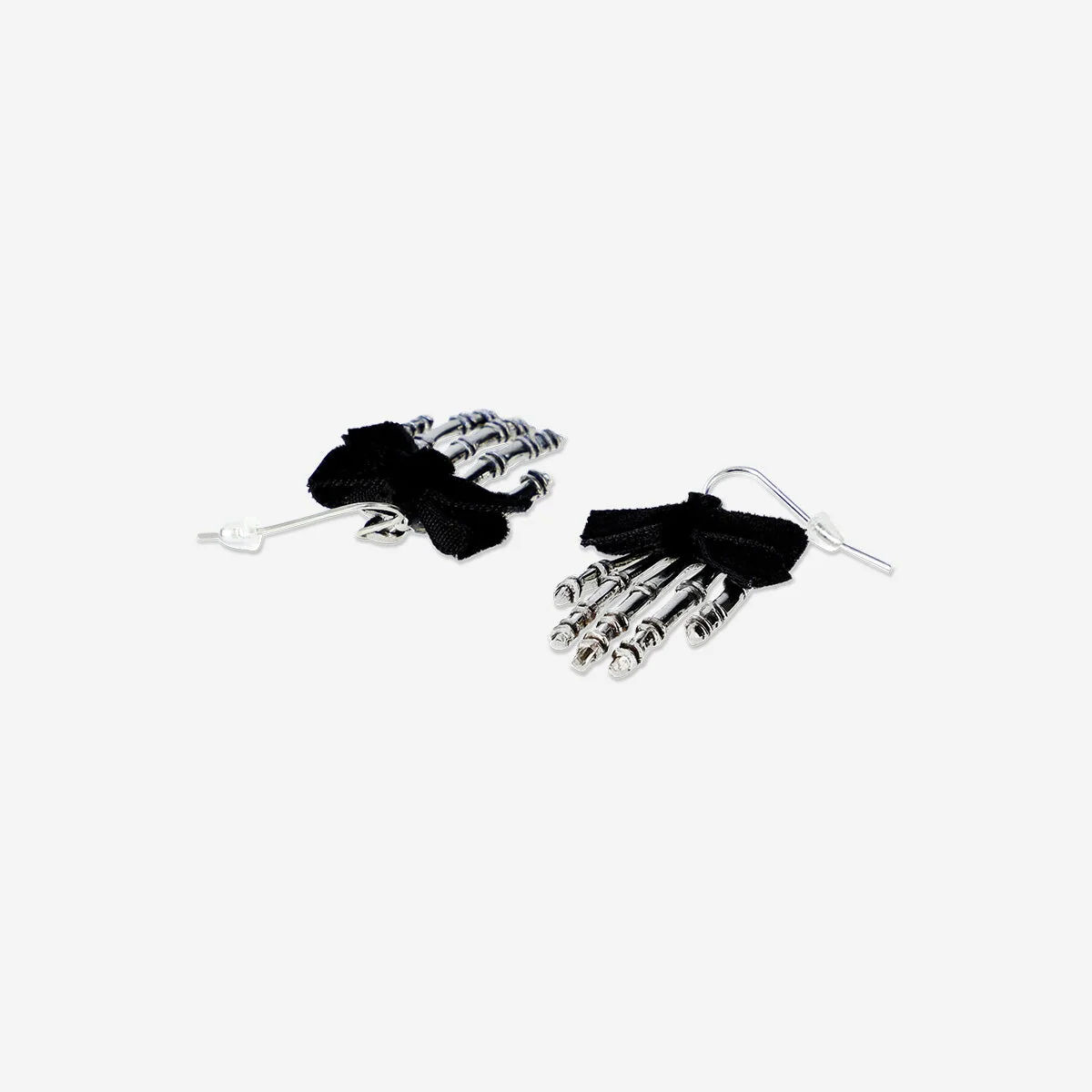 Skeleton hands earrings - Image 3