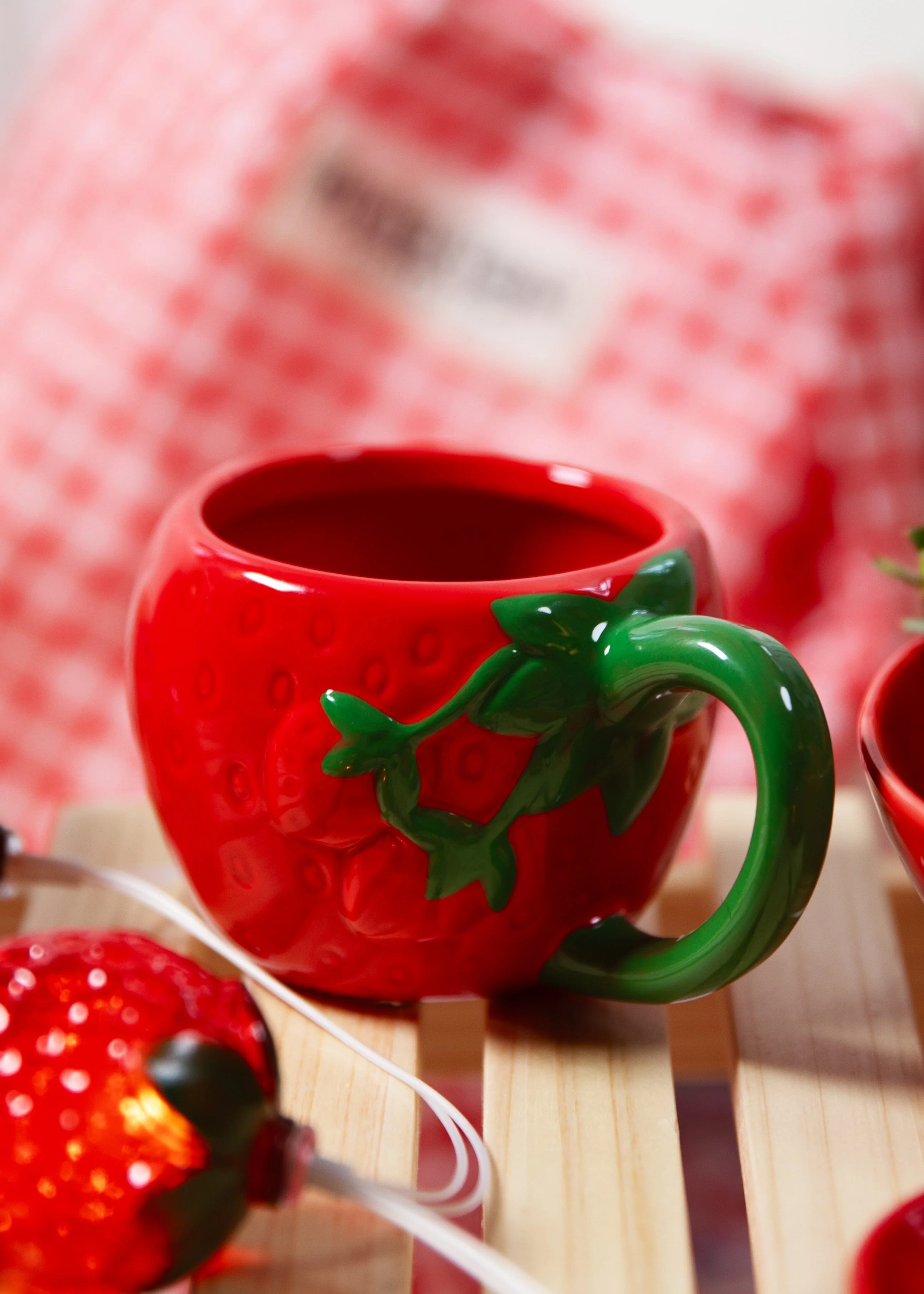 Strawberry mug - 200 ml