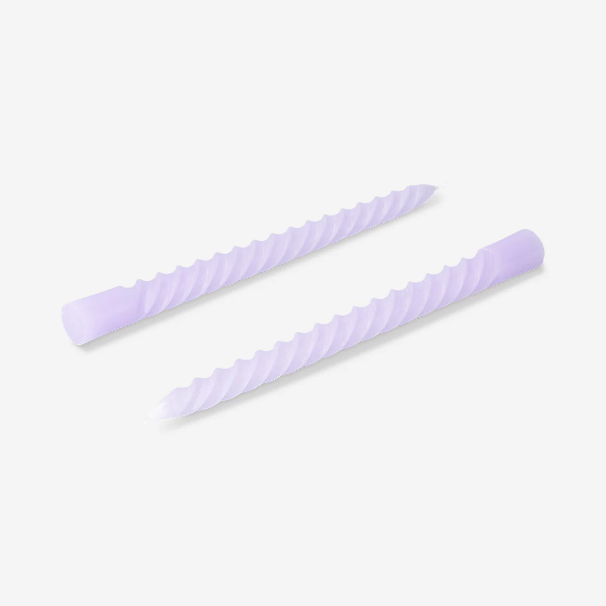 Twisted purple dinner candles - 4 pcs - Image 2