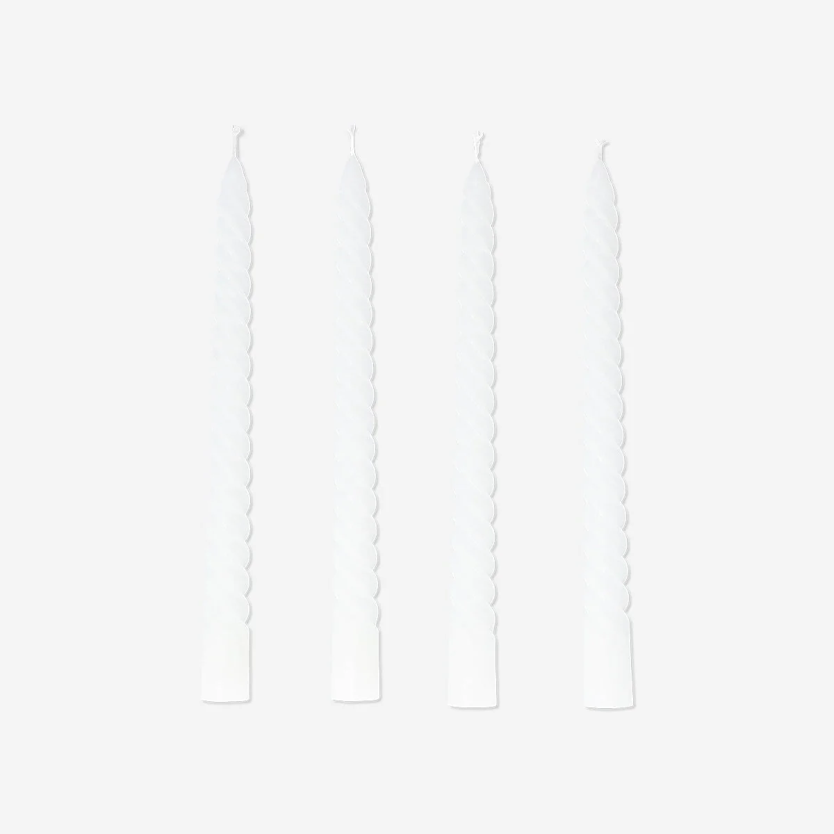 Twisted white dinner candles - 4 pcs - Image 2