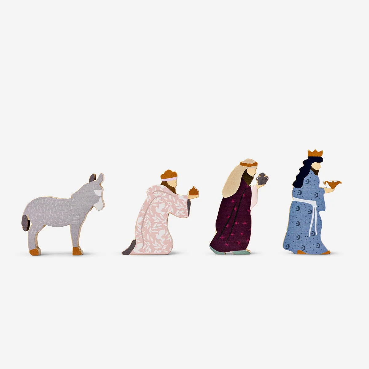 Wooden nativity set - 9 pcs - Image 3